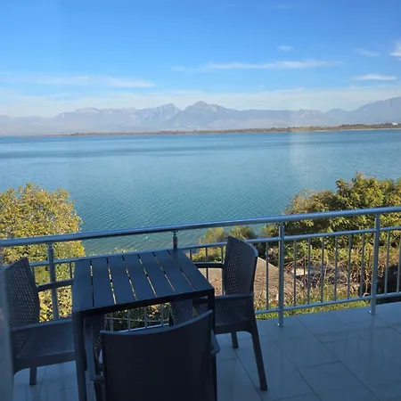 Apartment Shiroka's Special Guest