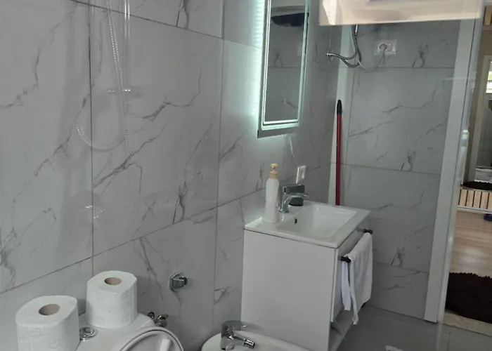 Shiroka's Special Guest * Shkodër