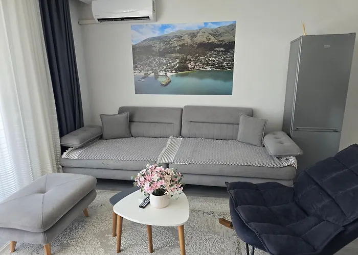 Shiroka's Special Guest Apartment