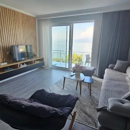 Shiroka's Special Guest Appartement
